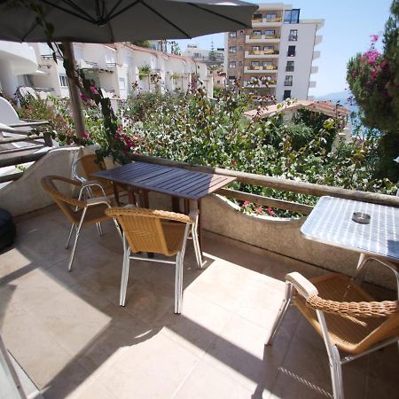 Sunset Apartment Saranda Bay Ngoại thất bức ảnh