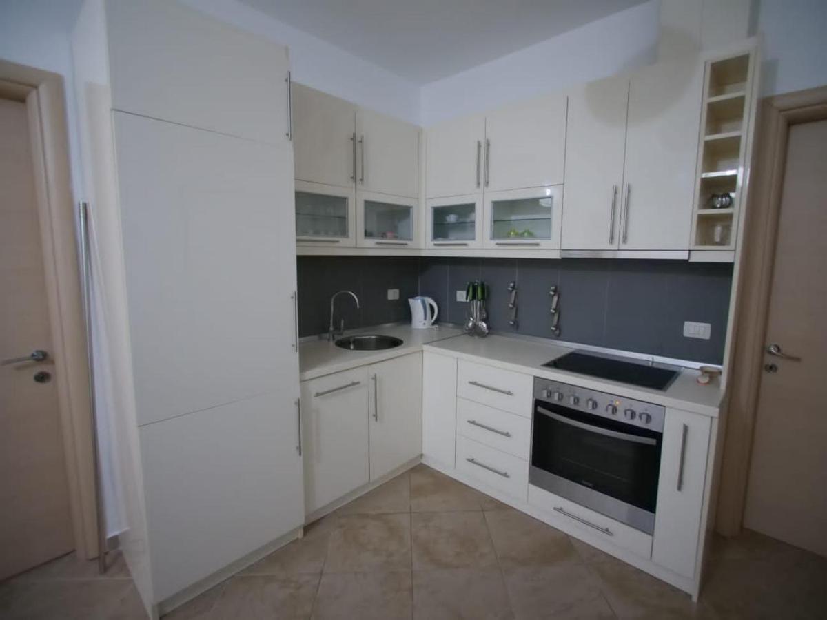 Sunset Apartment Saranda Bay Ngoại thất bức ảnh