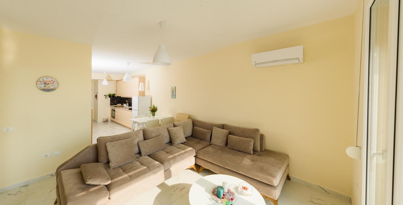 Sunset Apartment Saranda Bay Ngoại thất bức ảnh