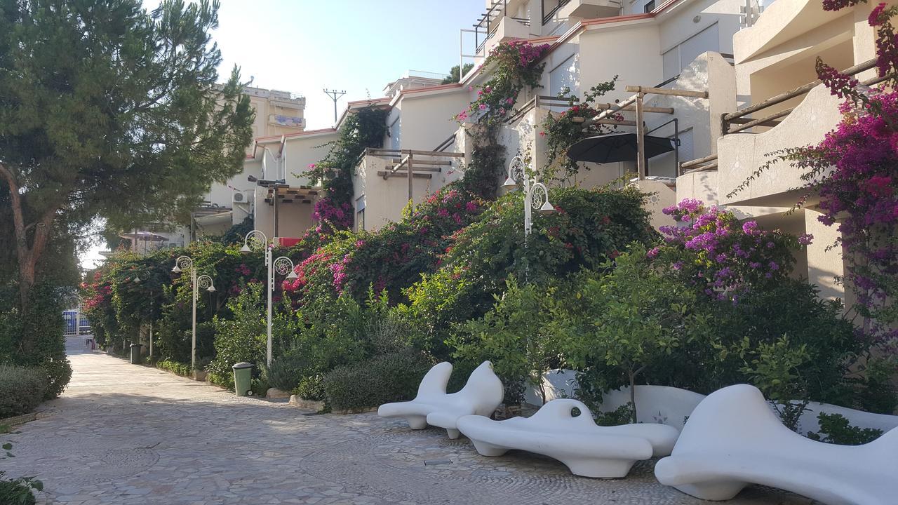 Sunset Apartment Saranda Bay Ngoại thất bức ảnh